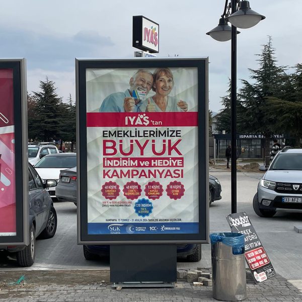 Iyaş Market Işıklı Raket Billboard No:3