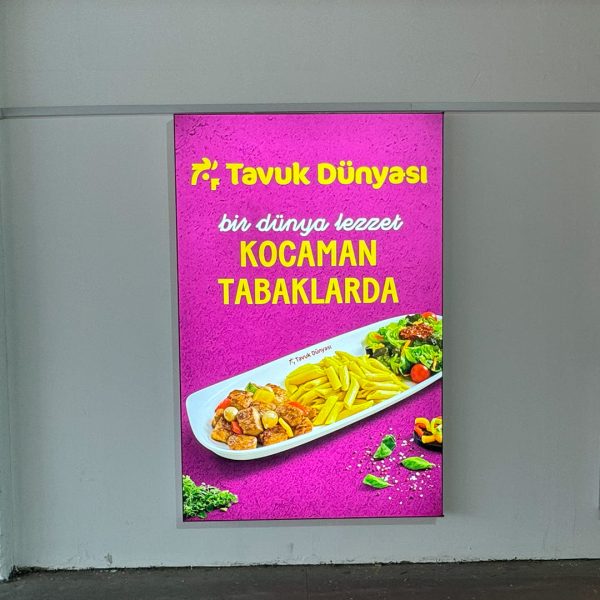 Iyaşpark Avm Otopark Giriş Sol Taraf Light Box Panolar - Görsel 3